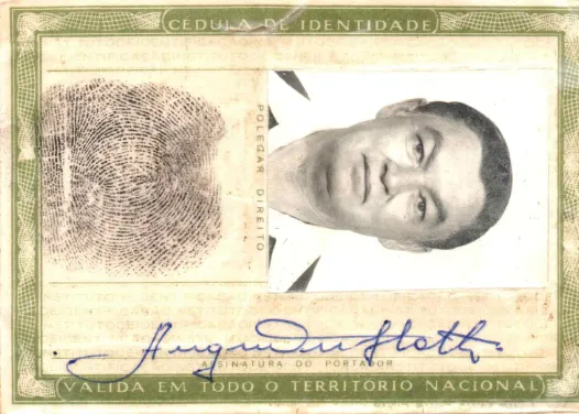 Cédula de identidade brasileira de Augusto Dufloth, com fotografia, impressão digital e assinatura — válida em todo o território nacional.